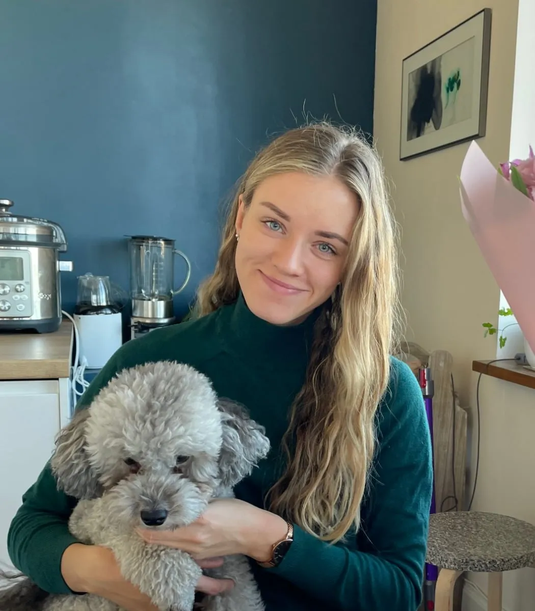 Katarina koos oma koeraga